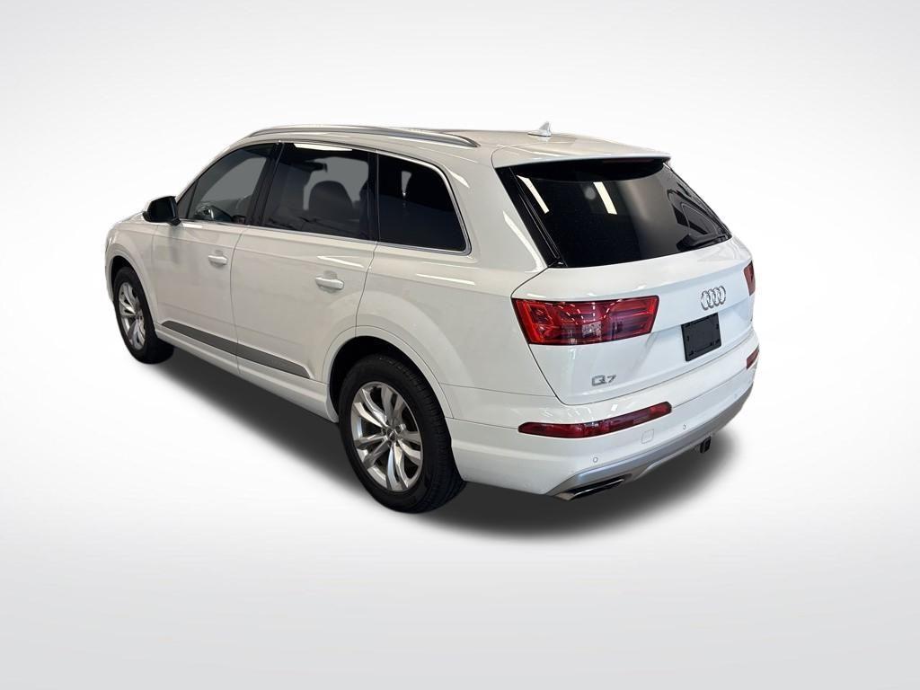 used 2018 Audi Q7 car, priced at $16,250