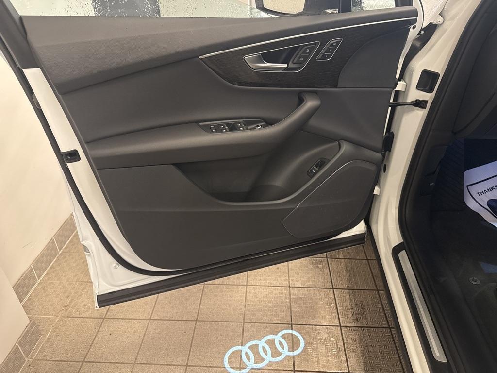 used 2025 Audi Q7 car, priced at $56,995