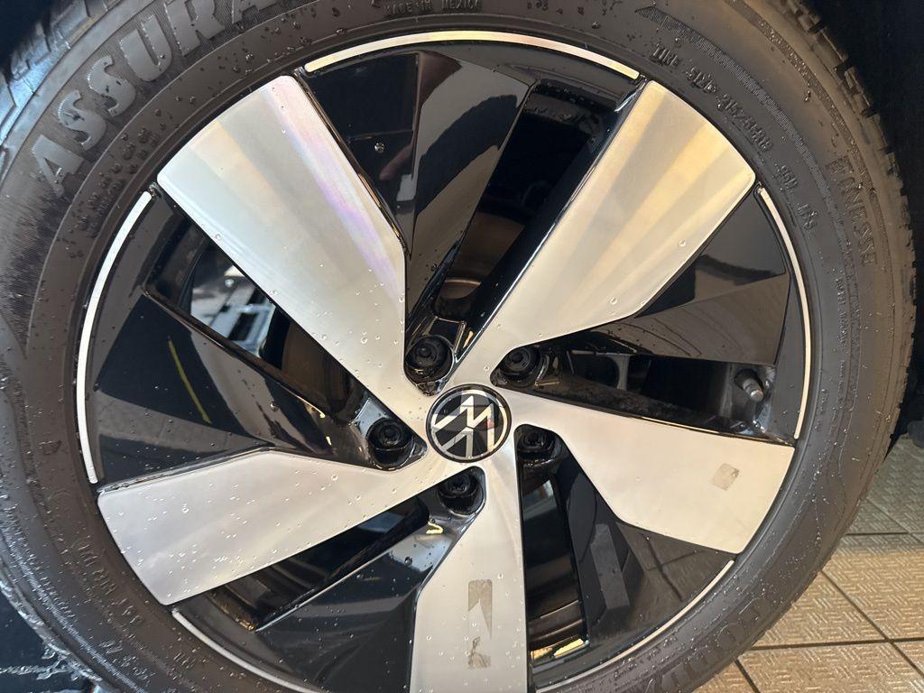 used 2024 Volkswagen Taos car, priced at $27,495