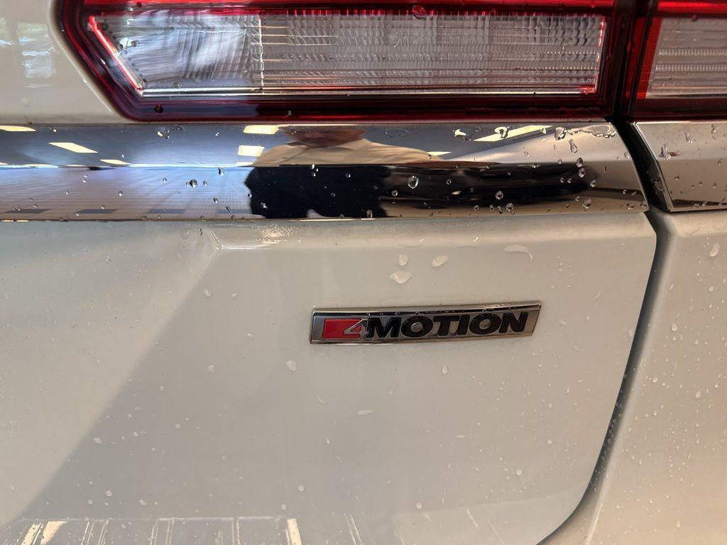 used 2021 Volkswagen Atlas car, priced at $24,995