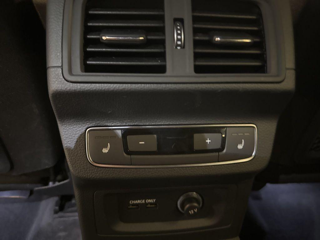 used 2022 Audi SQ5 car, priced at $39,995