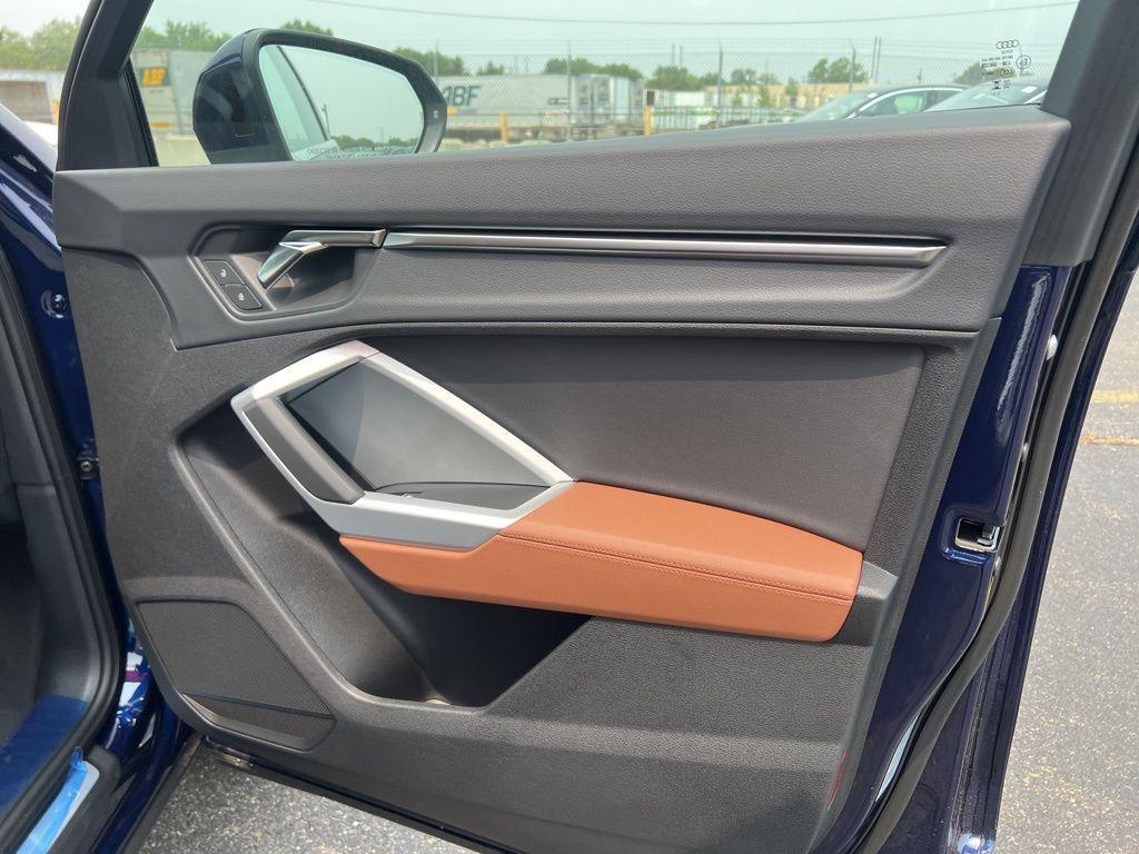 new 2025 Audi Q3 car, priced at $42,560