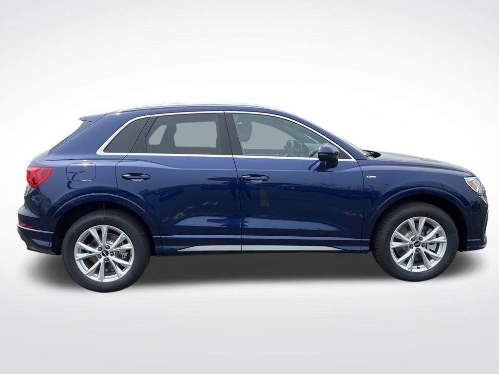 new 2025 Audi Q3 car, priced at $42,560
