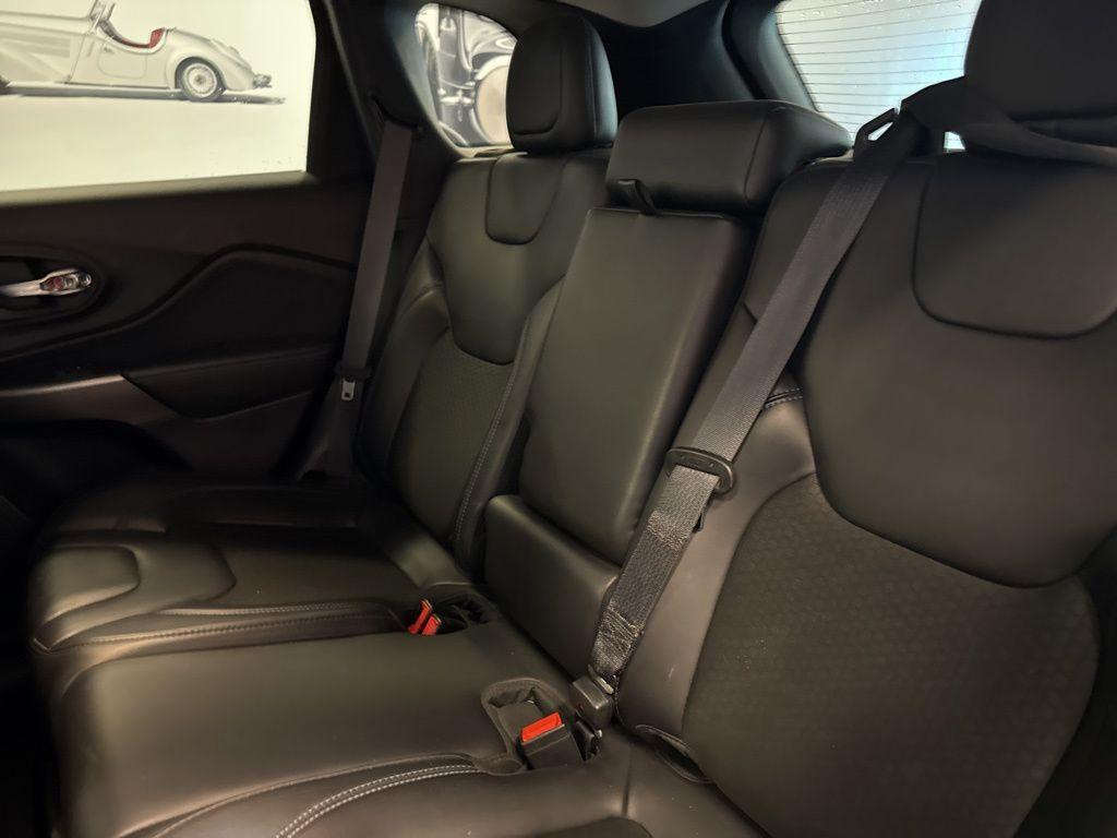 used 2020 Jeep Cherokee car, priced at $18,027