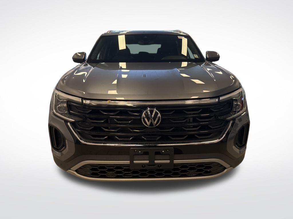 used 2024 Volkswagen Atlas Cross Sport car, priced at $33,995