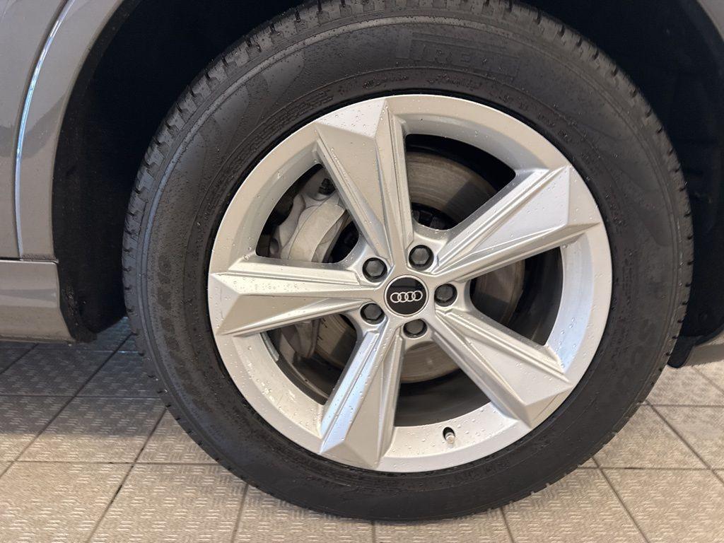 used 2021 Audi Q7 car, priced at $28,299