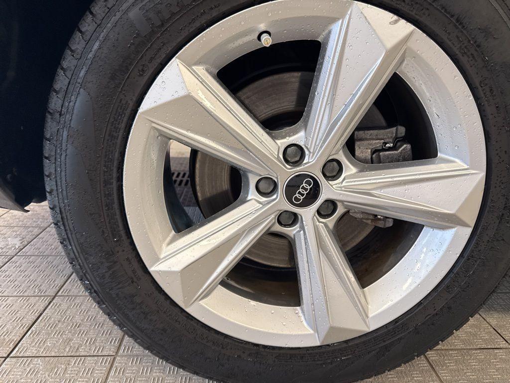 used 2021 Audi Q7 car, priced at $28,299