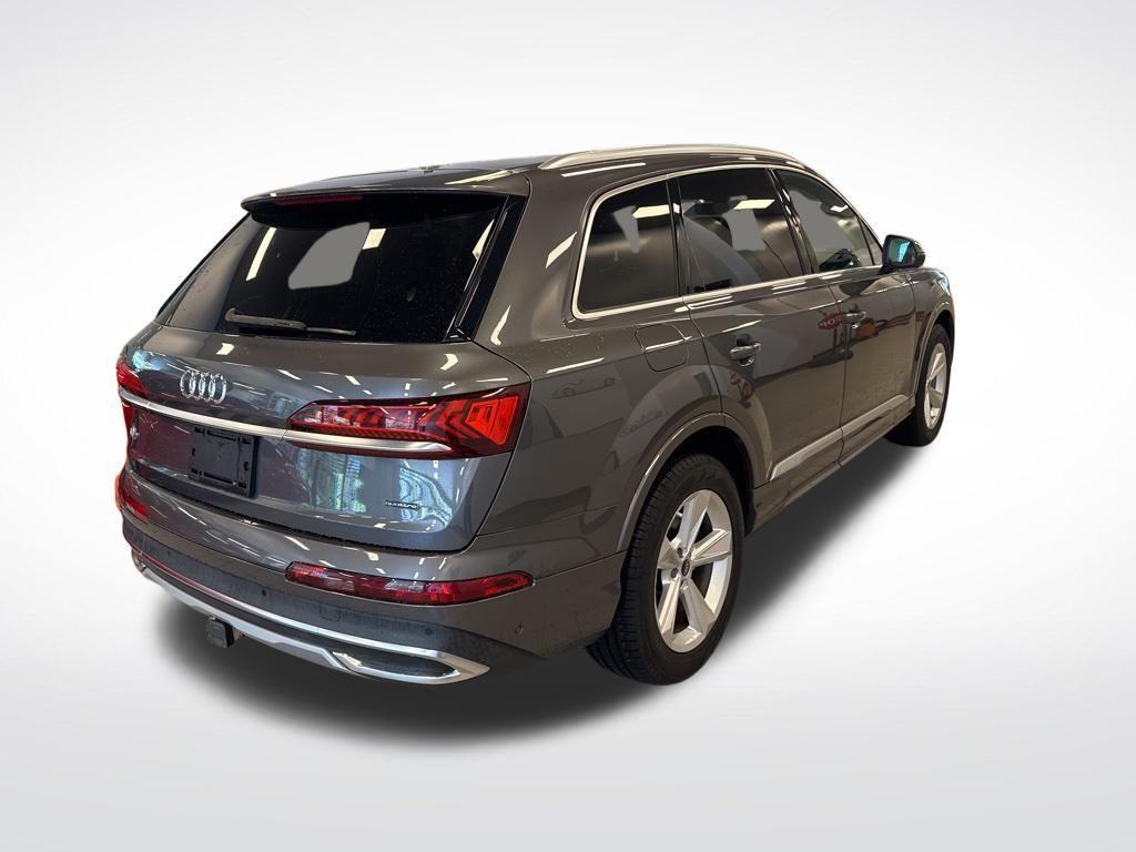 used 2021 Audi Q7 car, priced at $28,299