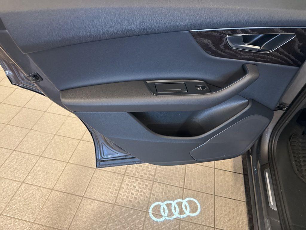used 2021 Audi Q7 car, priced at $28,299