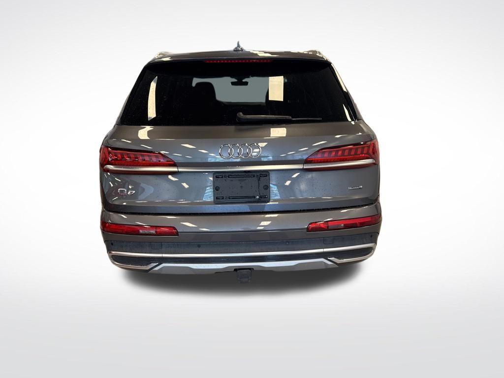 used 2021 Audi Q7 car, priced at $28,299