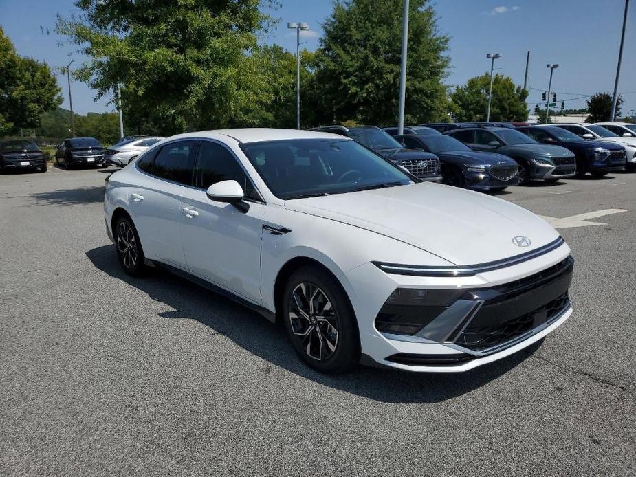 new 2024 Hyundai Sonata car, priced at $28,860