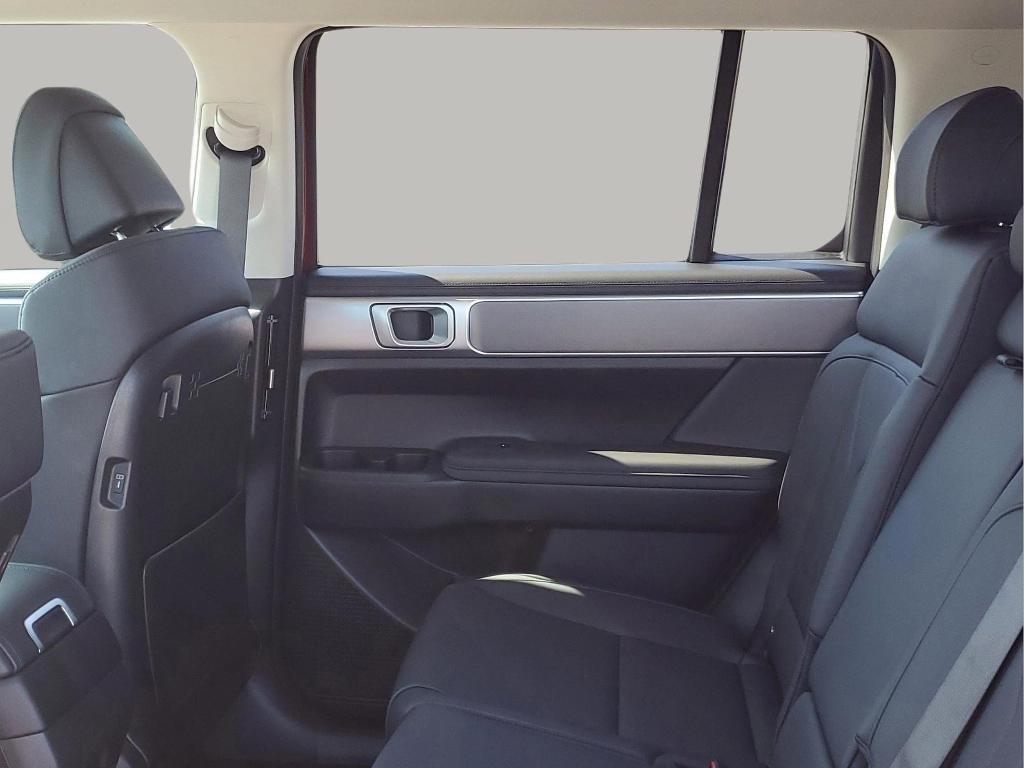 new 2025 Hyundai Santa Fe car, priced at $40,218