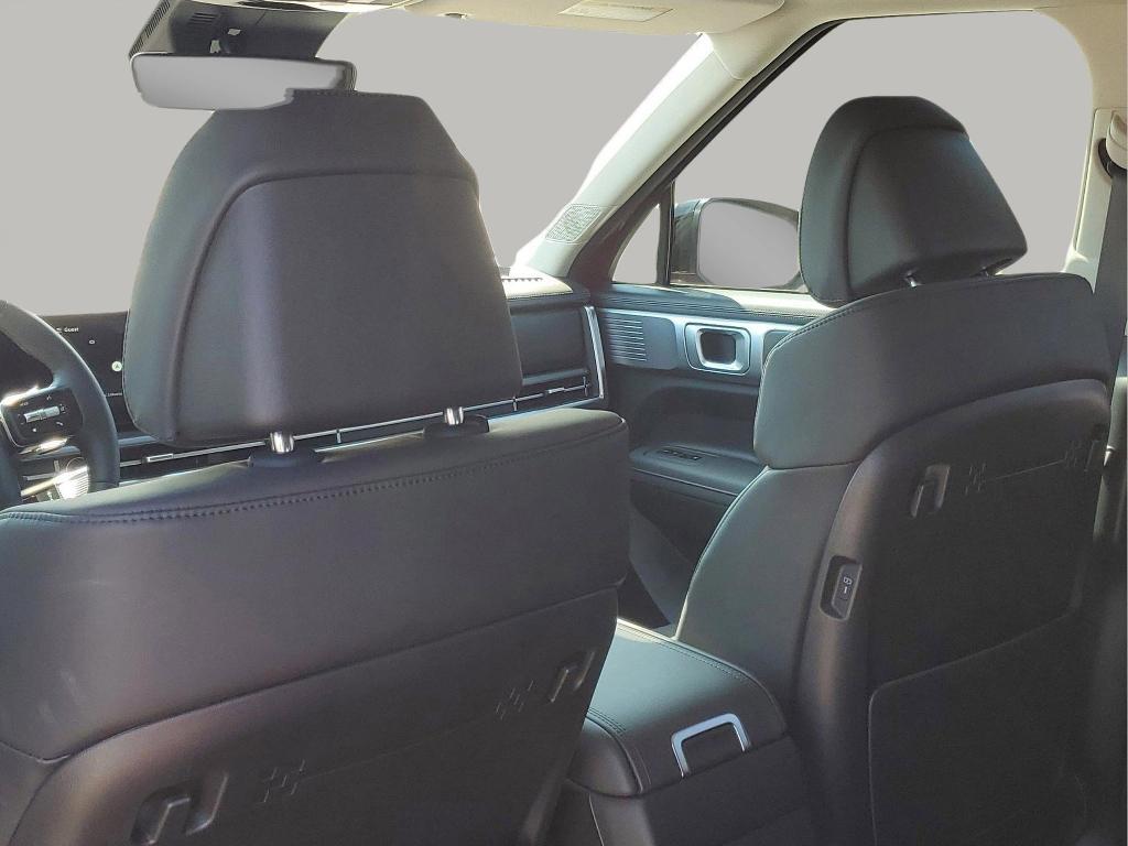 new 2025 Hyundai Santa Fe car, priced at $40,218