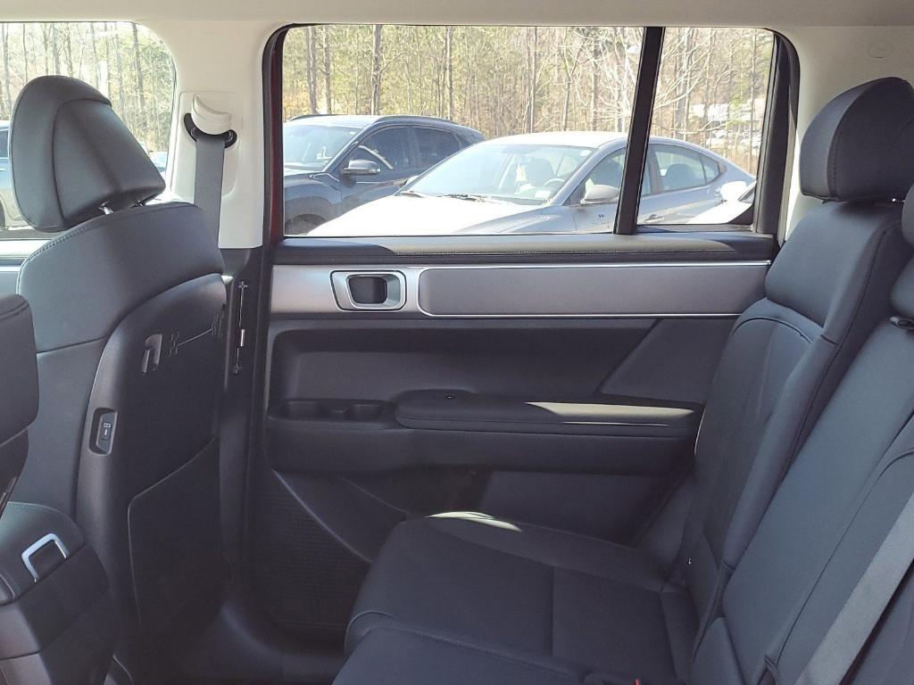 new 2025 Hyundai Santa Fe car, priced at $40,218