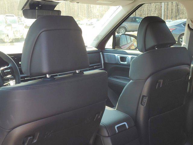 new 2025 Hyundai Santa Fe car, priced at $40,218