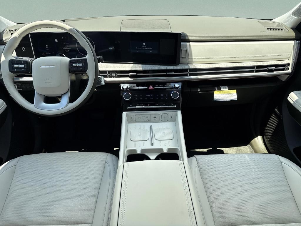 used 2025 Hyundai Santa Fe car, priced at $40,900