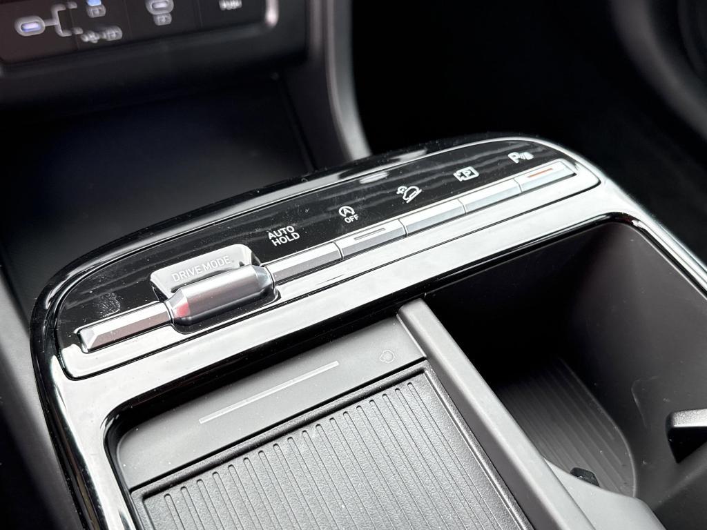 new 2025 Hyundai Tucson car, priced at $37,889