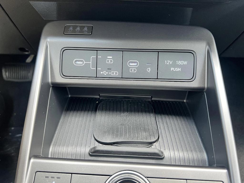 new 2025 Hyundai Kona car, priced at $27,997