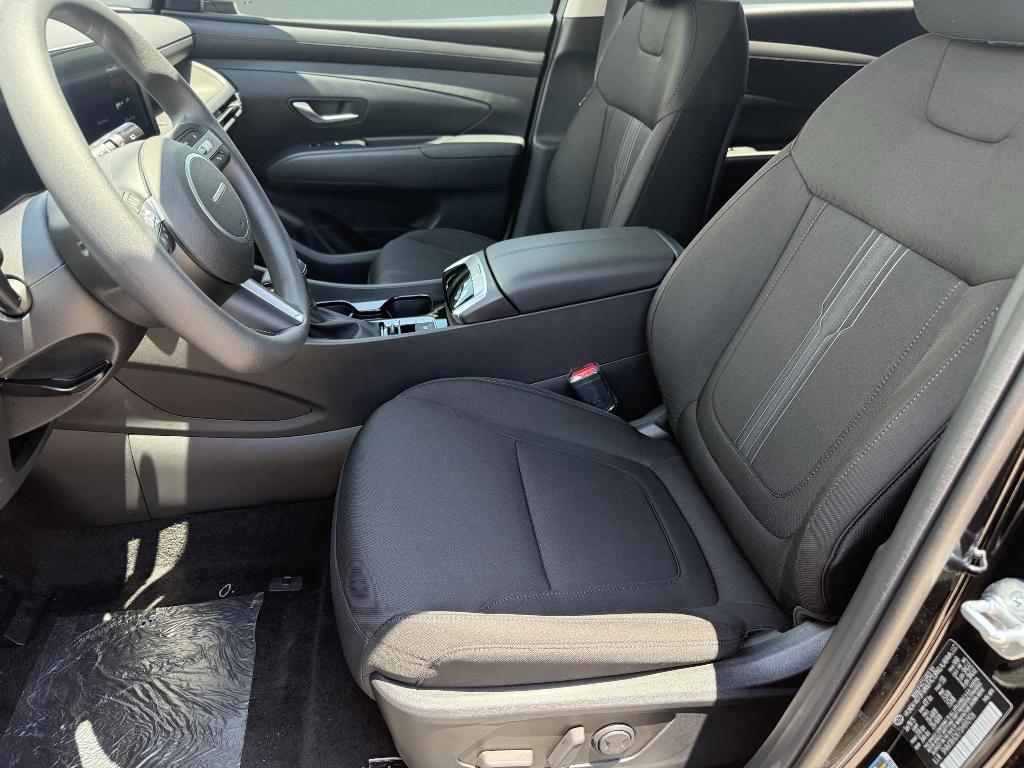 new 2025 Hyundai Tucson car, priced at $30,634
