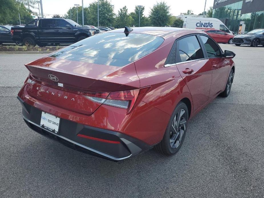 new 2024 Hyundai Elantra car, priced at $25,470