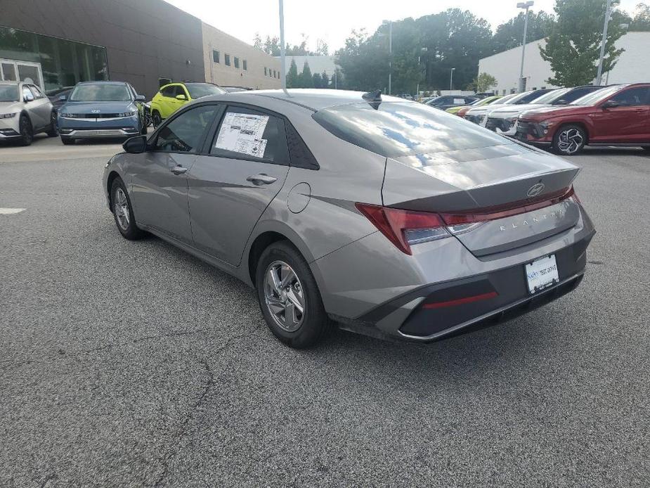 new 2025 Hyundai Elantra car, priced at $23,020