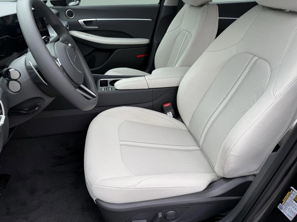 new 2025 Hyundai Sonata car, priced at $27,536