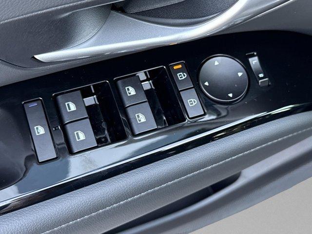 new 2025 Hyundai TUCSON Hybrid car, priced at $39,981