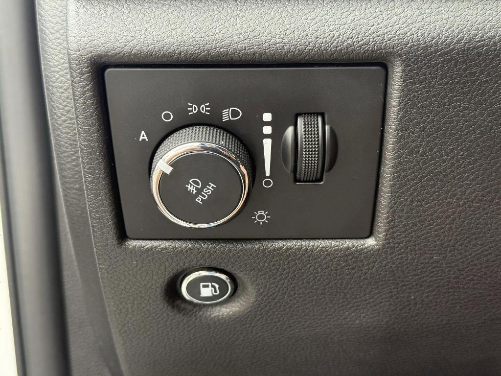 used 2018 Jeep Grand Cherokee car, priced at $20,999