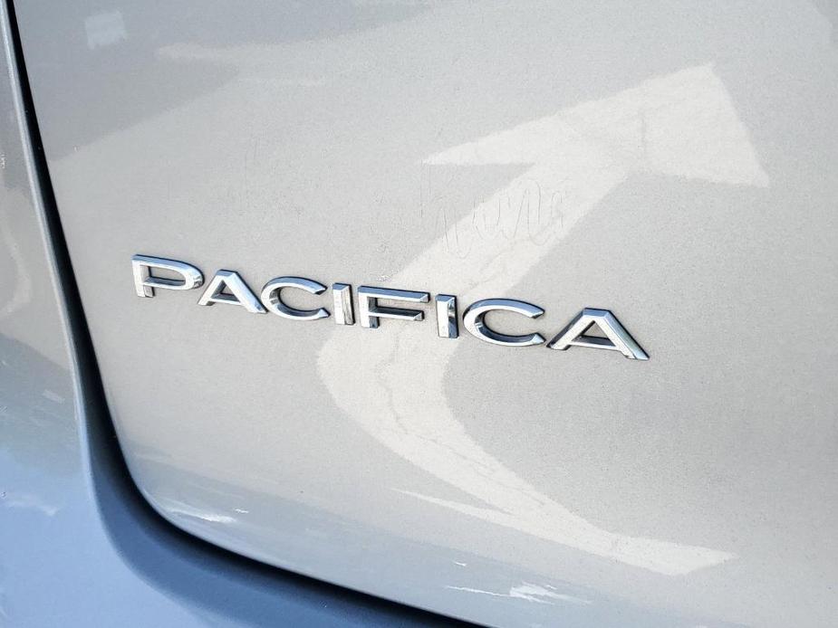 used 2019 Chrysler Pacifica car, priced at $23,791