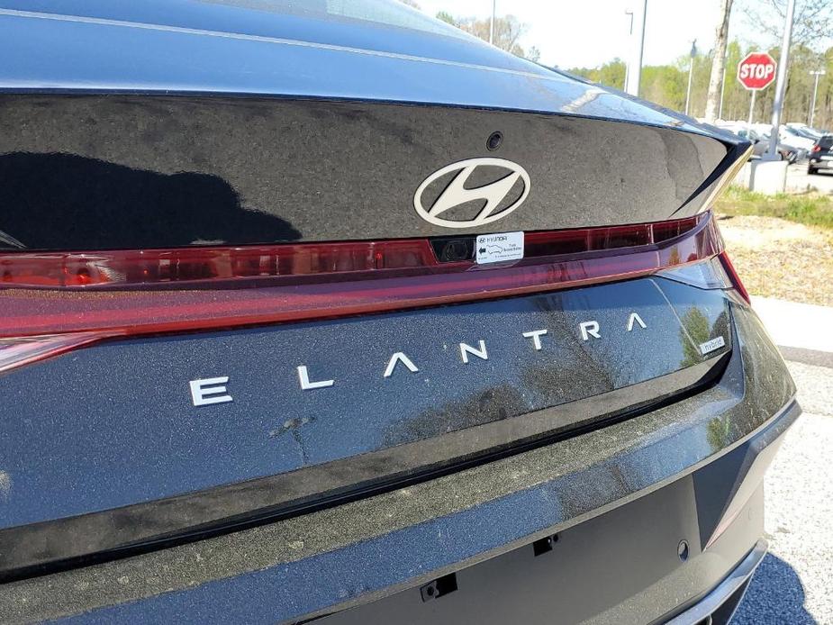new 2024 Hyundai Elantra HEV car, priced at $31,165