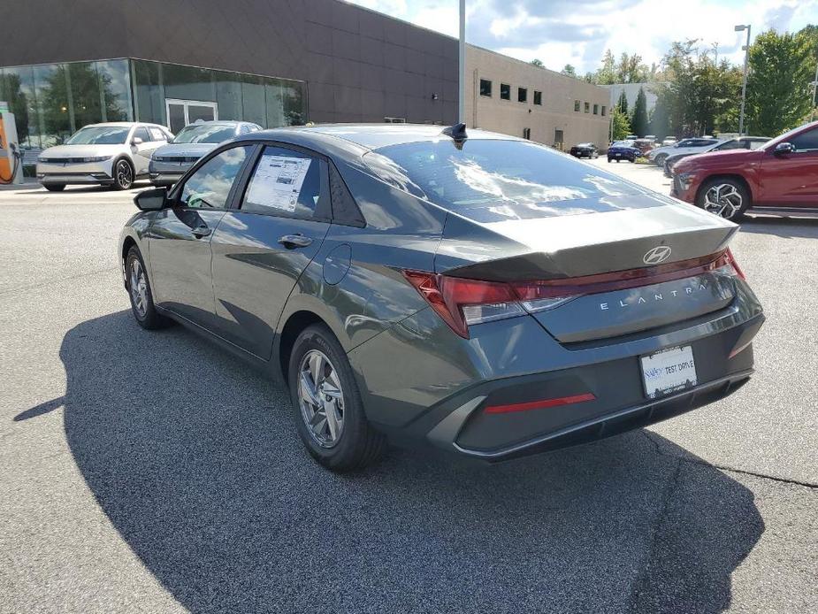 new 2025 Hyundai Elantra car, priced at $23,070