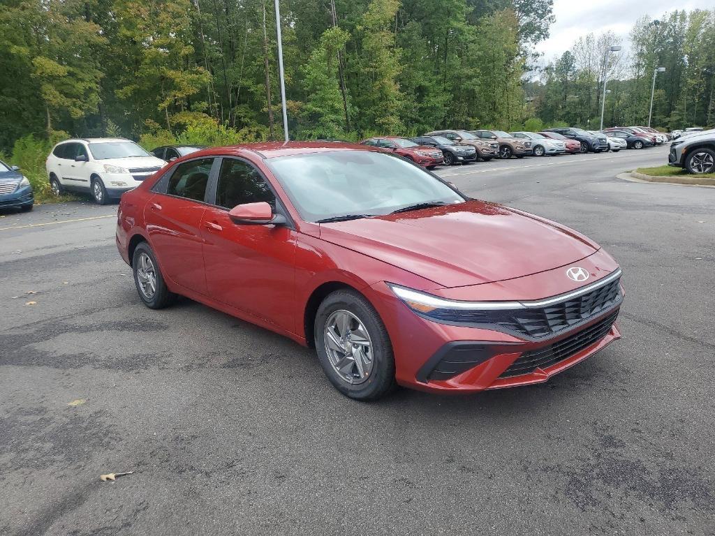 new 2025 Hyundai Elantra car, priced at $24,035