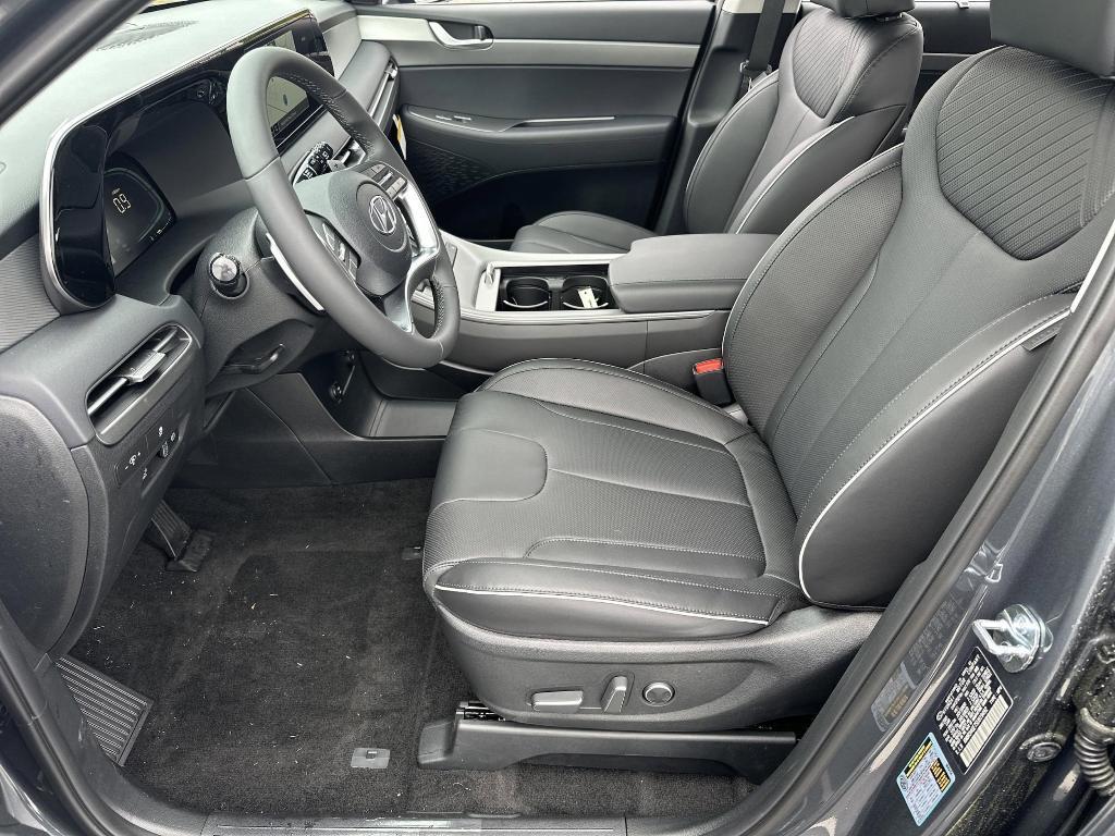 new 2025 Hyundai Palisade car, priced at $42,906