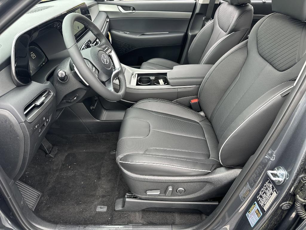 new 2025 Hyundai Palisade car, priced at $42,656
