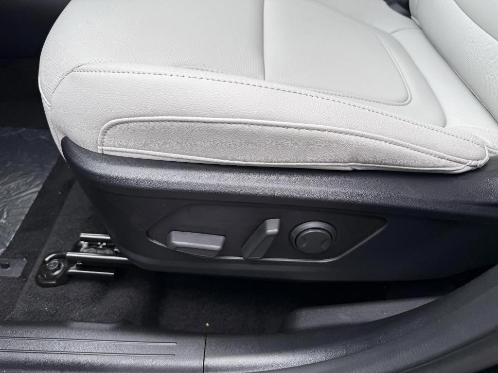 new 2025 Hyundai Tucson car, priced at $34,397