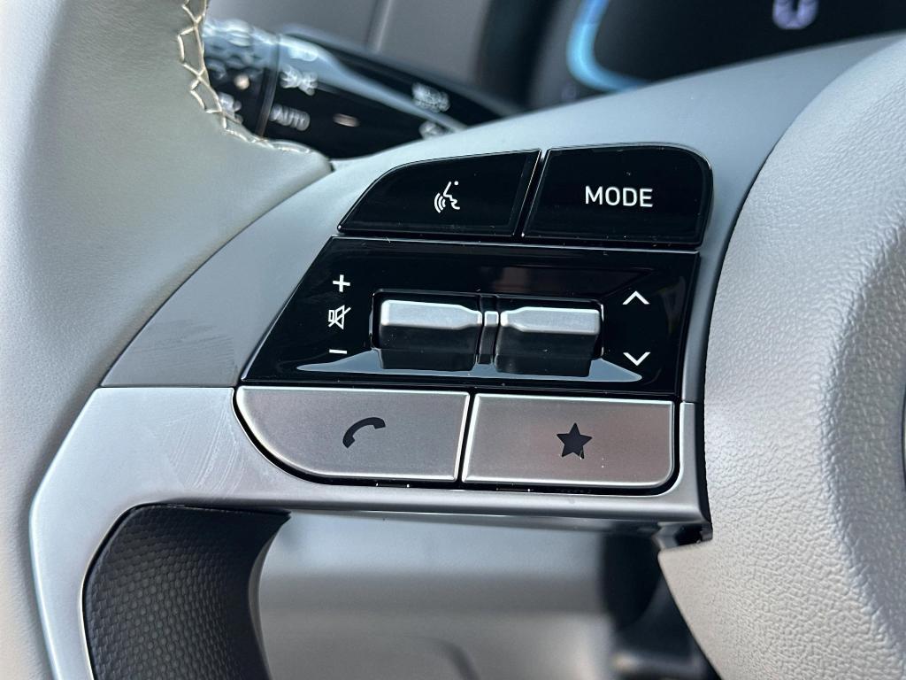 new 2025 Hyundai Elantra car, priced at $24,256