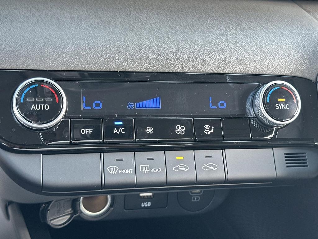 new 2025 Hyundai Elantra car, priced at $24,256