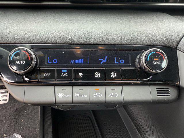 new 2025 Hyundai Elantra car, priced at $23,126