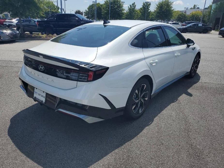 new 2024 Hyundai Sonata car, priced at $28,925