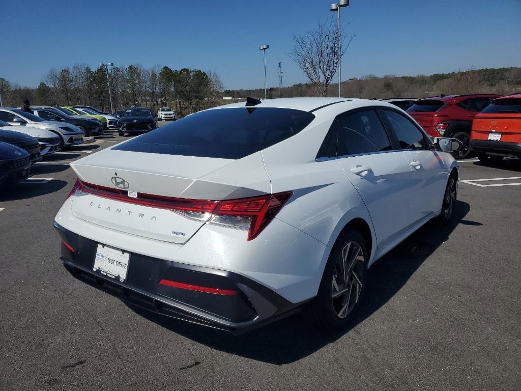 new 2024 Hyundai Elantra HEV car, priced at $29,600