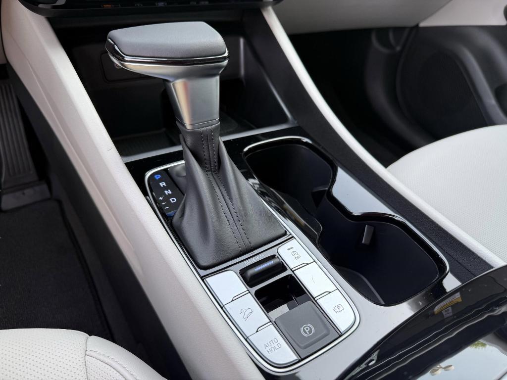 new 2025 Hyundai Tucson car, priced at $33,206