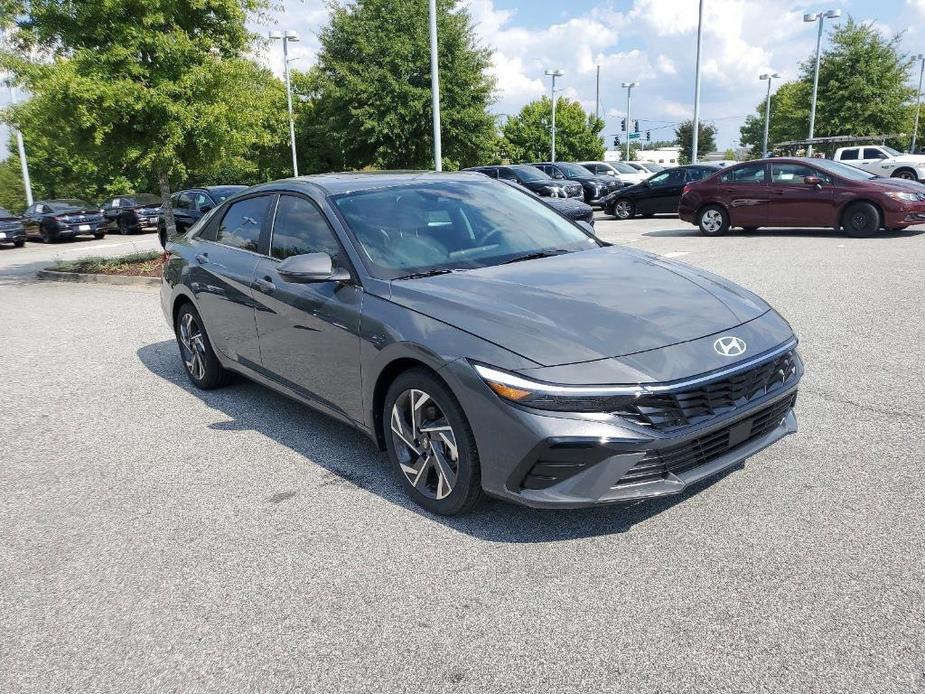 new 2025 Hyundai Elantra car, priced at $27,215