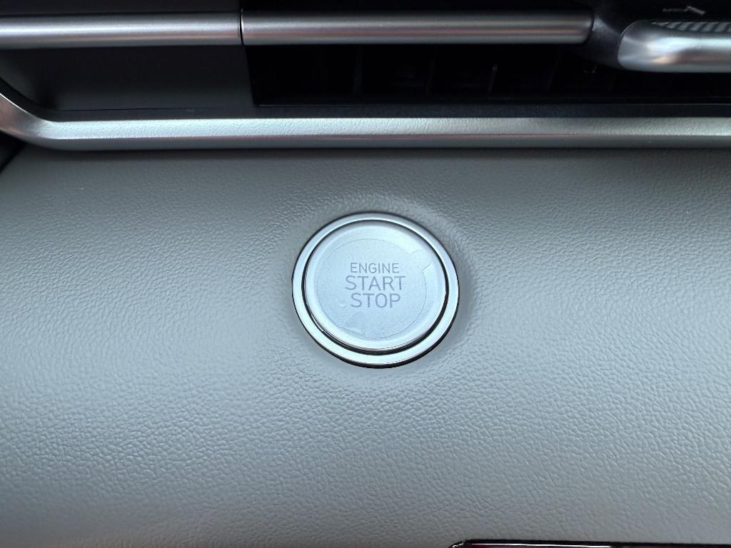 new 2025 Hyundai Elantra car, priced at $23,138