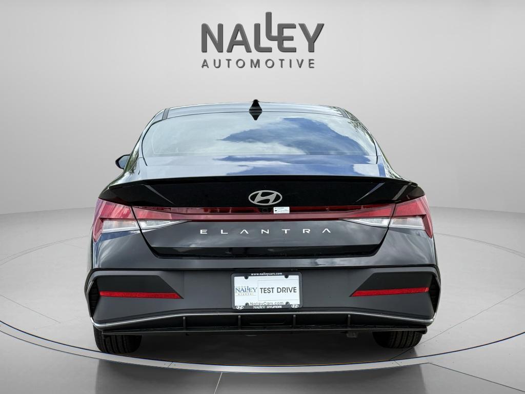 new 2025 Hyundai Elantra car, priced at $23,673