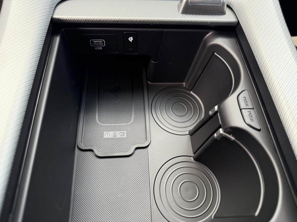 new 2025 Hyundai Palisade car, priced at $39,259