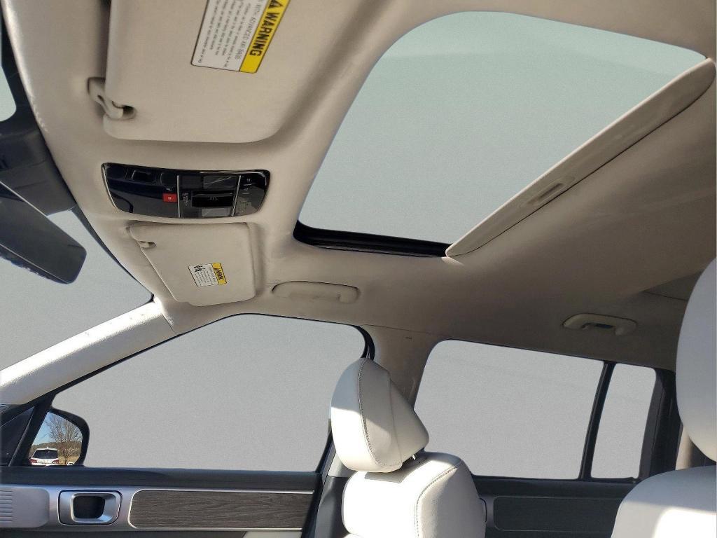 new 2025 Hyundai Santa Fe car, priced at $44,021