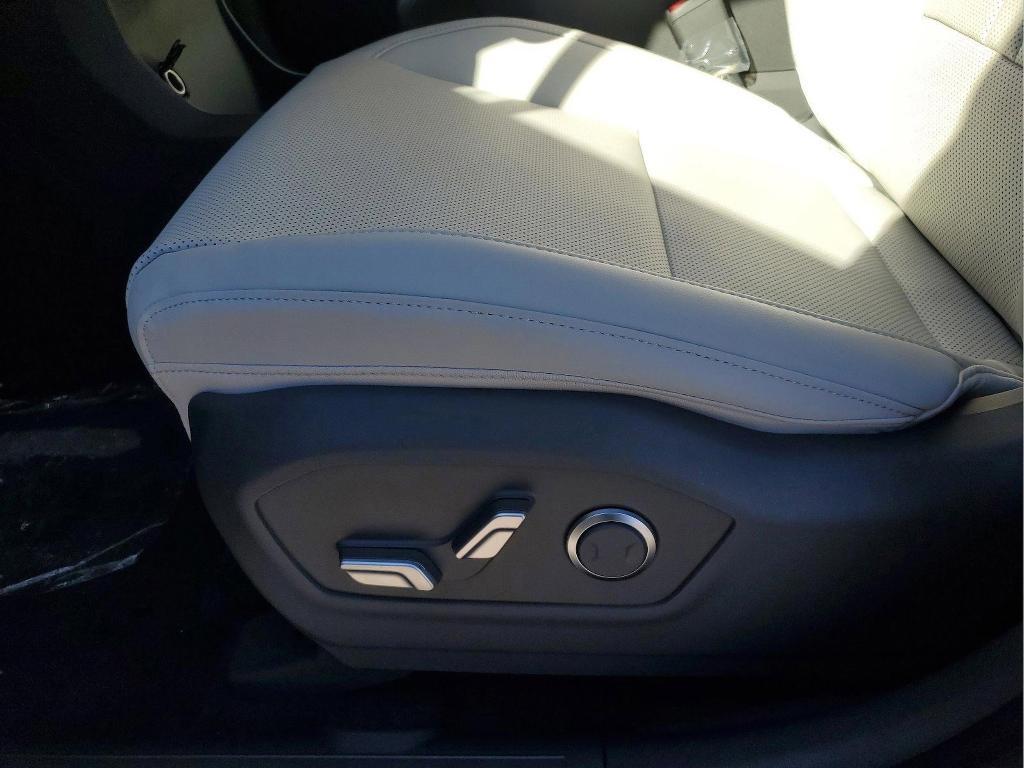 new 2025 Hyundai Santa Fe car, priced at $35,115