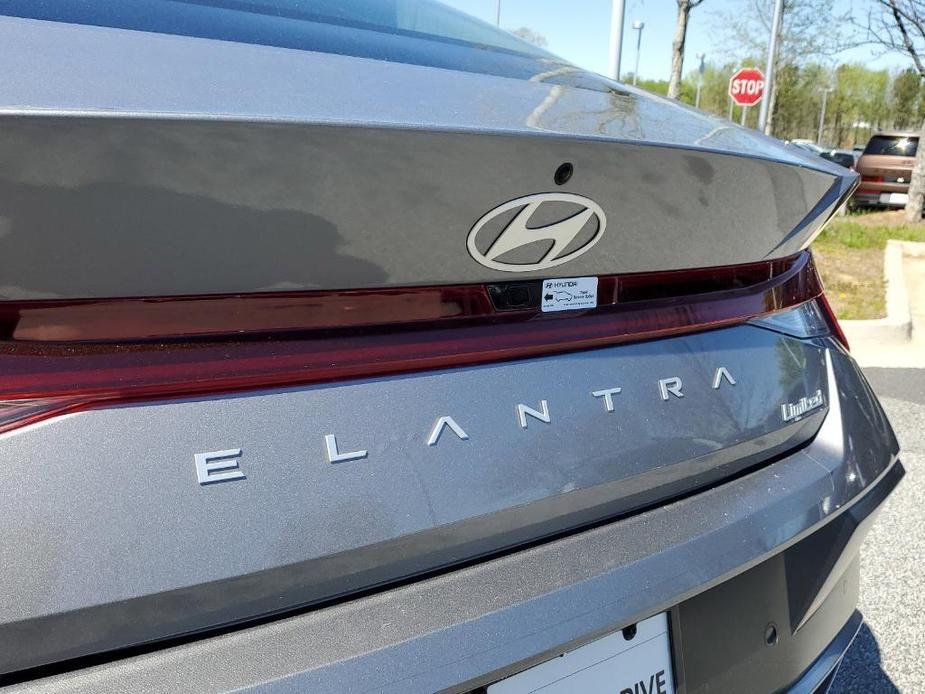 new 2024 Hyundai Elantra car, priced at $27,265