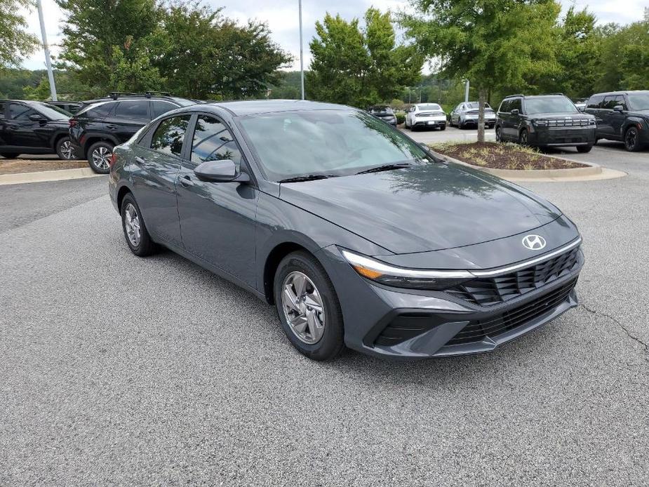 new 2025 Hyundai Elantra car, priced at $23,080