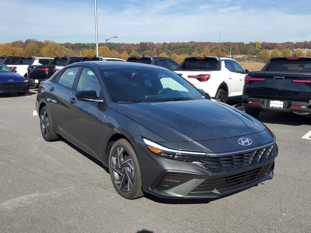 new 2025 Hyundai Elantra car, priced at $24,660